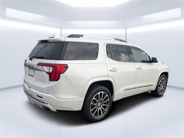 Used 2021 GMC Acadia Denali w/ Denali Technology Package image 3