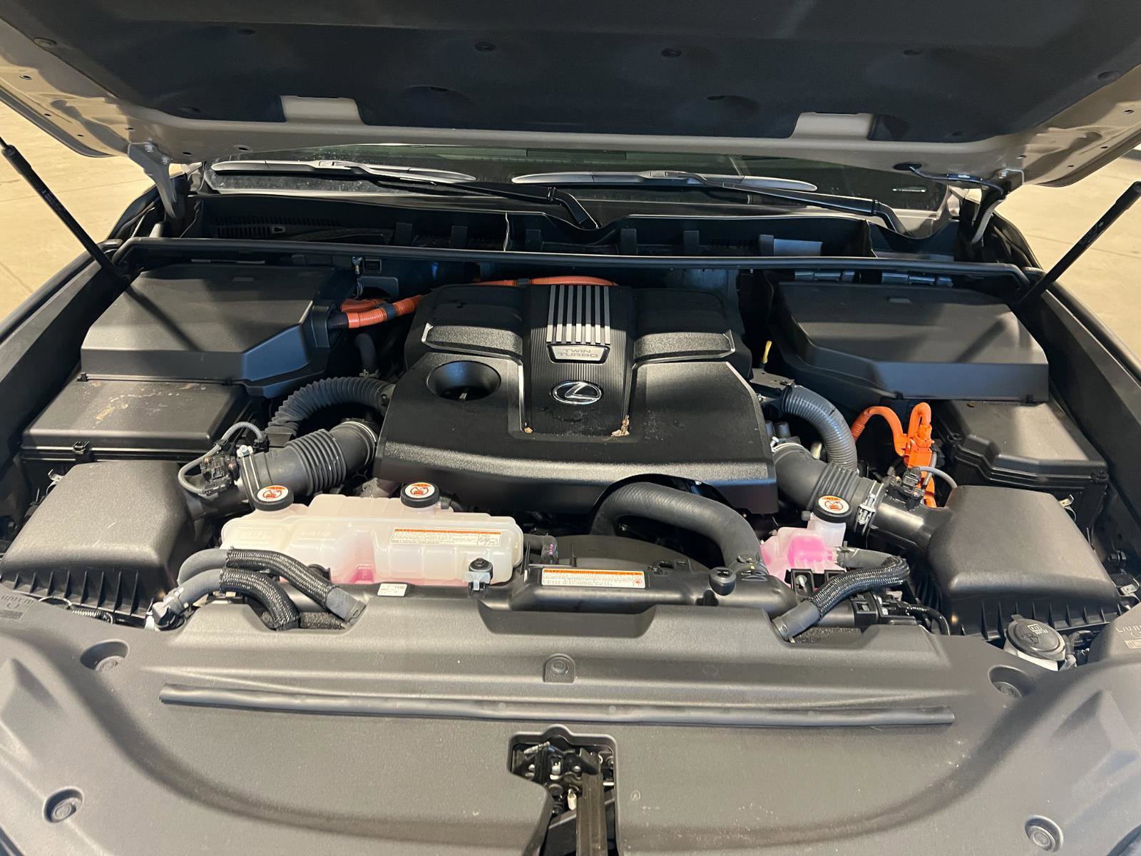 Used 2025 Lexus LX 700h Overtrail image 49