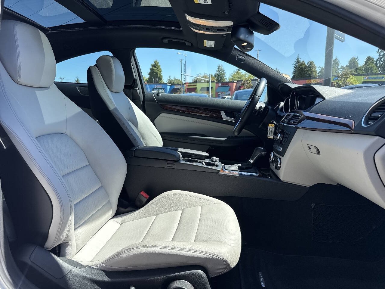 Used 2013 Mercedes-Benz C 250 Coupe image 17