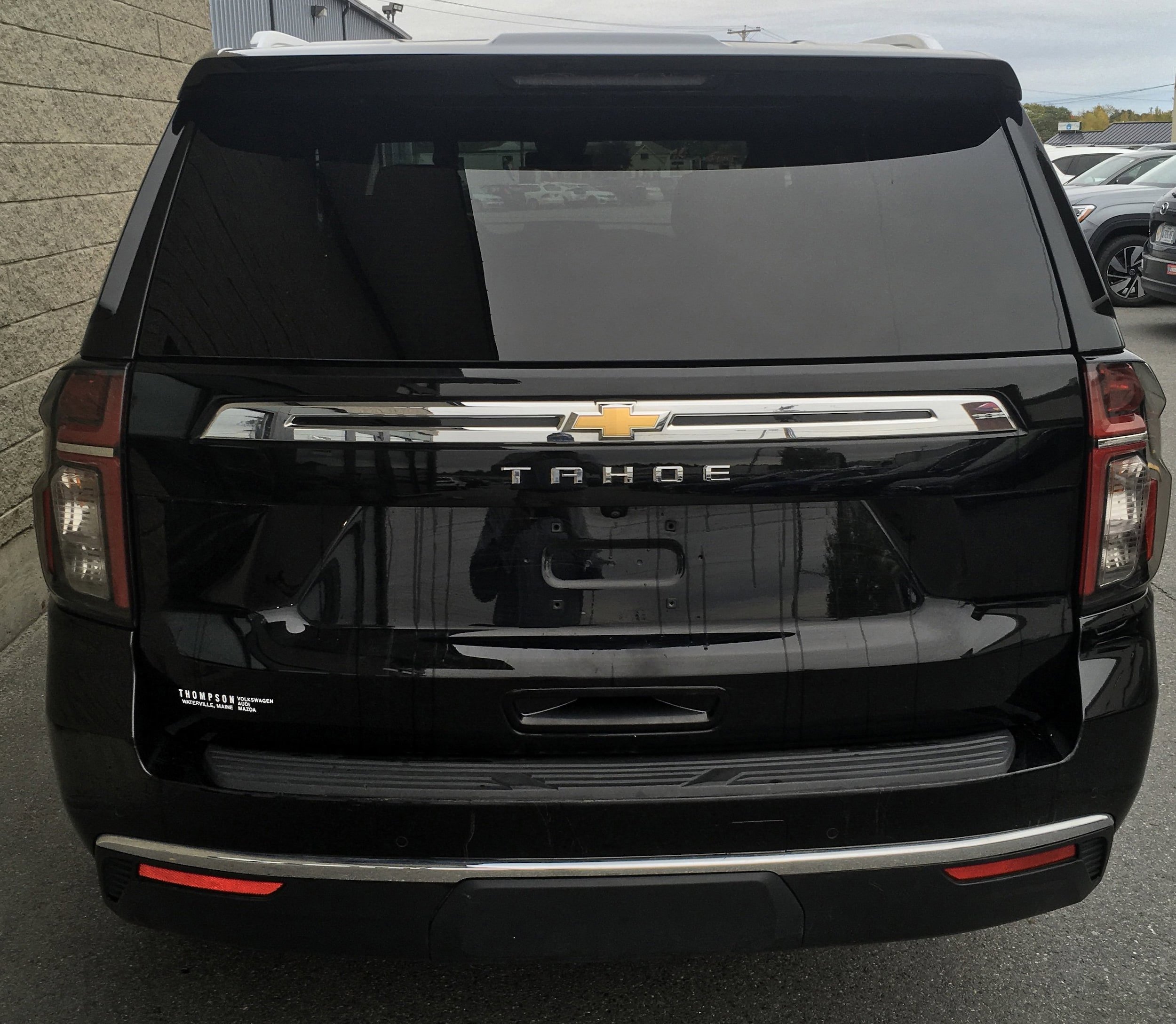 Used 2023 Chevrolet Tahoe LS image 4