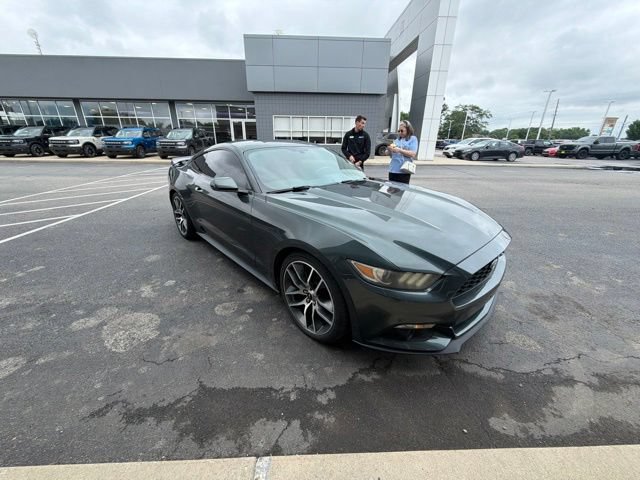 Used 2015 Ford Mustang Premium RWD image 1