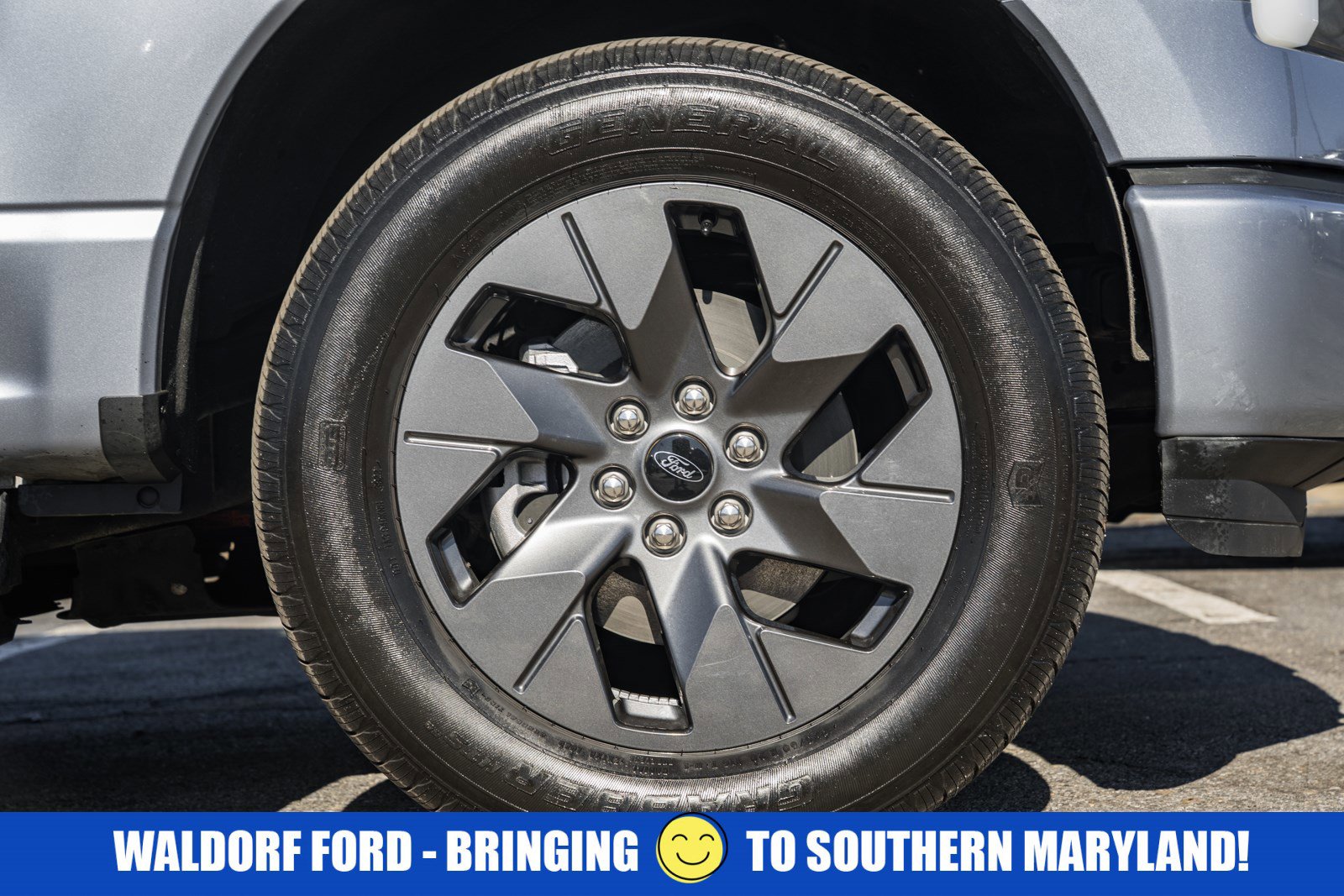 Used 2022 Ford F150 Lightning XLT w/ Equipment Group 312A High image 19