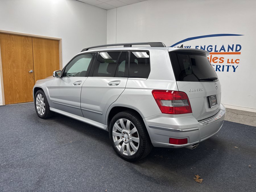 Used 2012 Mercedes-Benz GLK 350 4MATIC image 2