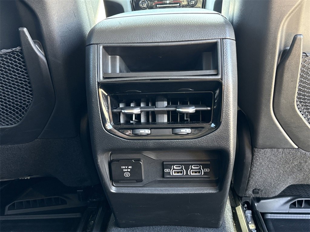 Used 2023 Jeep Grand Cherokee Laredo w/ Luxury Tech Group I image 21