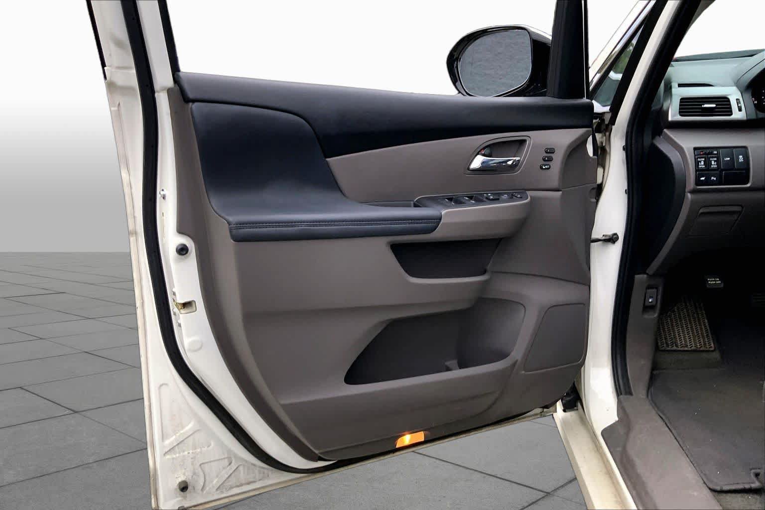 Used 2016 Honda Odyssey Touring image 22