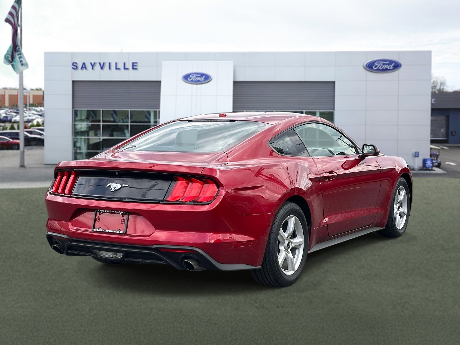 Used 2019 Ford Mustang Coupe RWD image 5