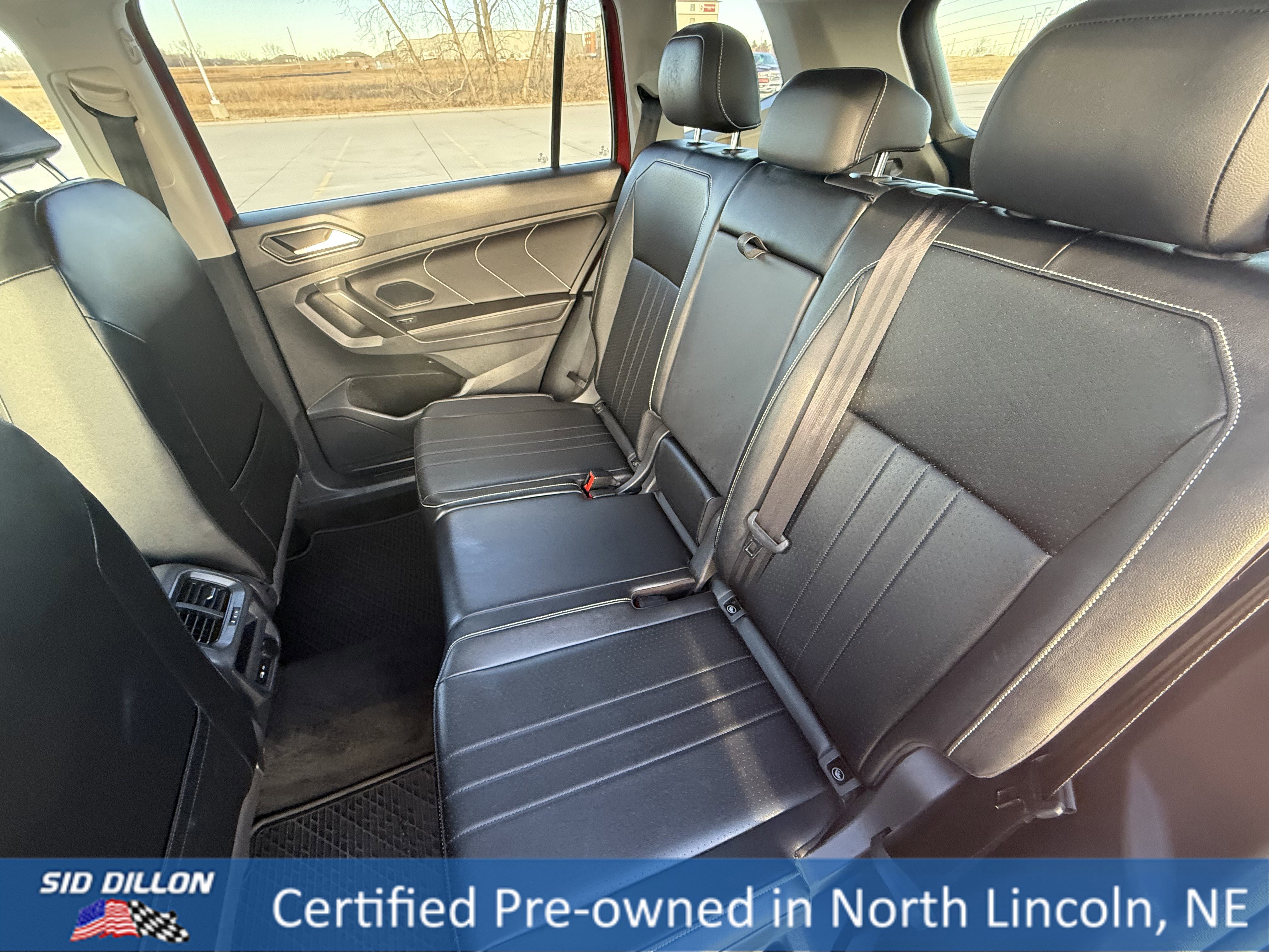 Used 2022 Volkswagen Tiguan SE image 19