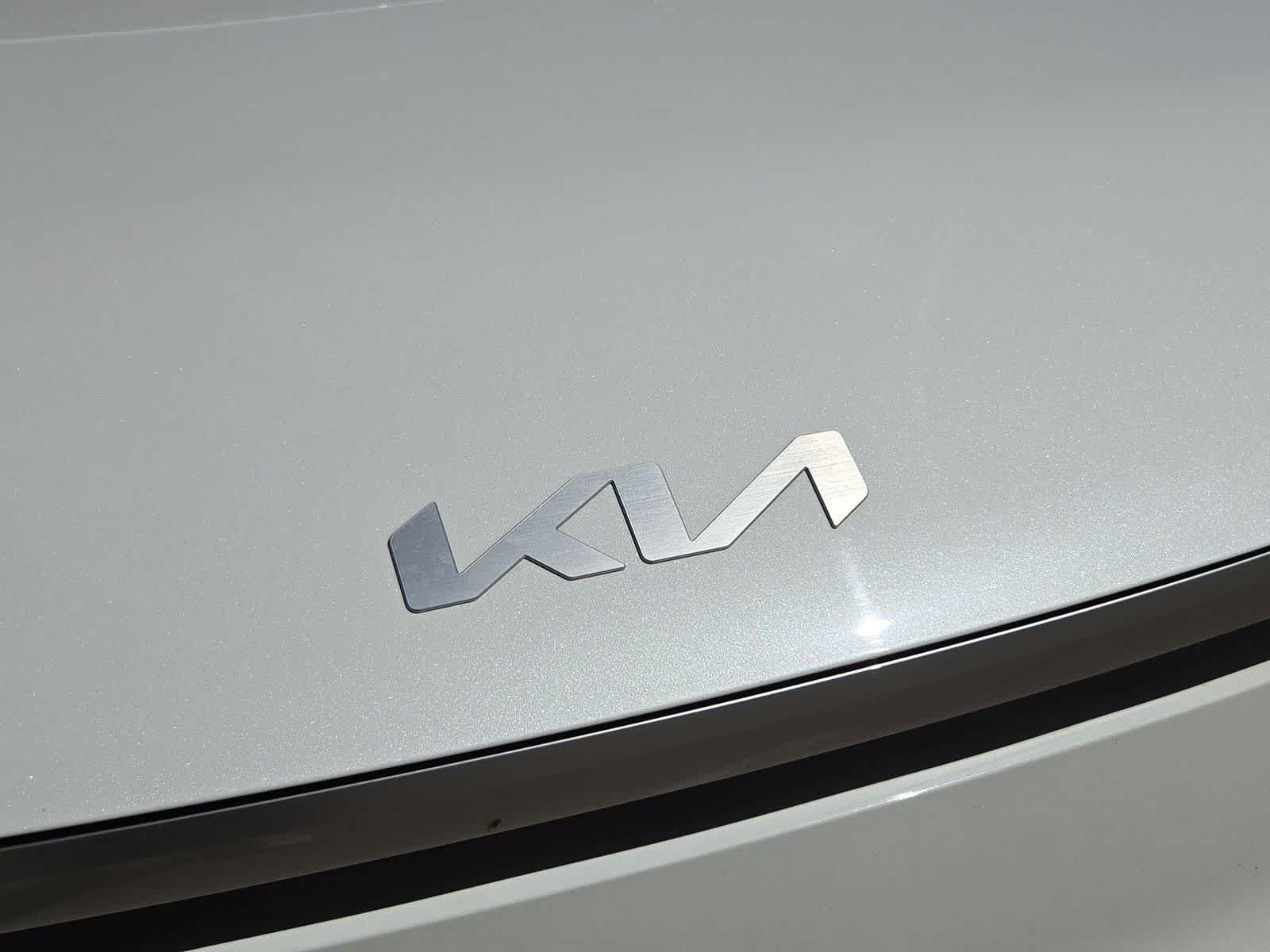 Certified 2024 Kia EV9 Wind AWD/4WD image 10