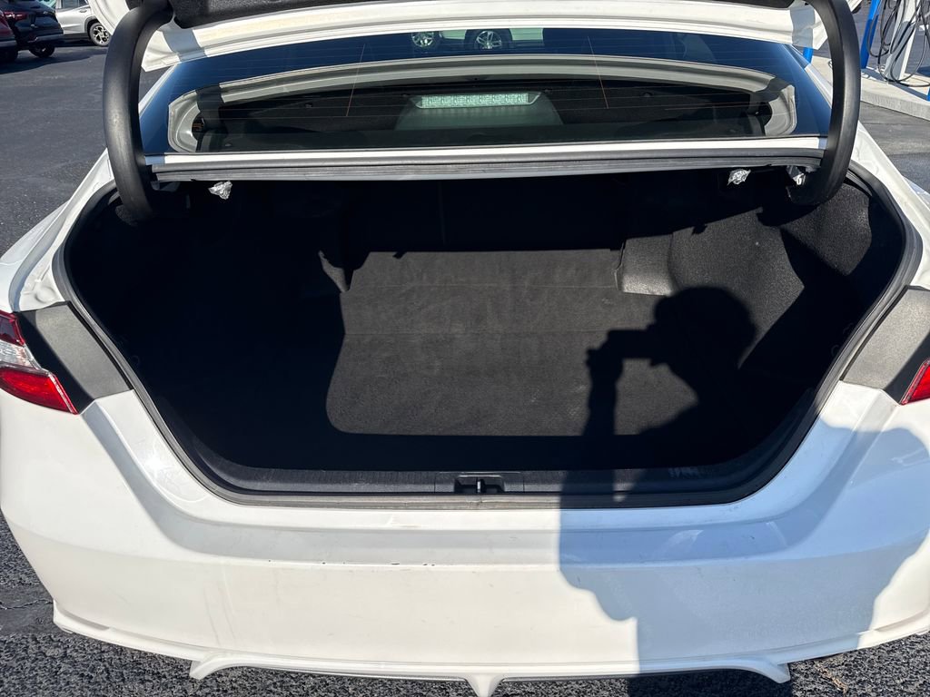Used 2021 Toyota Camry SE FWD image 33