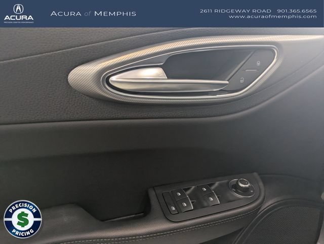 Used 2025 Alfa Romeo Giulia AWD w/ Driving Assist Package image 22