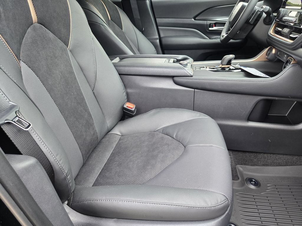 New 2026 Toyota Grand Highlander AWD Hybrid image 11
