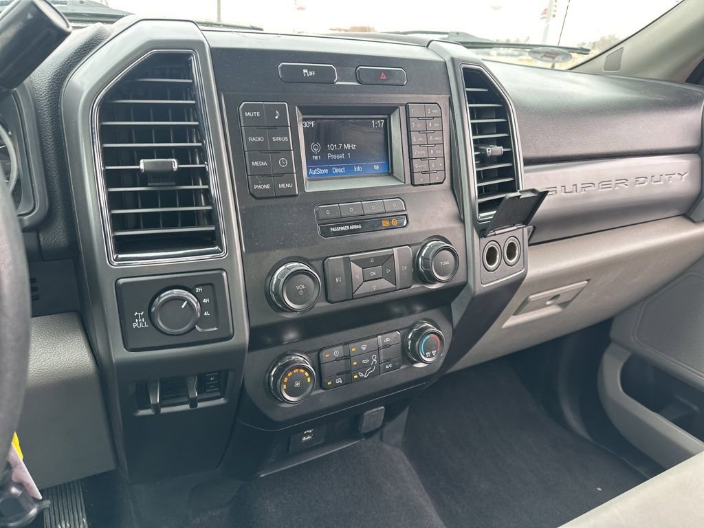 Used 2019 Ford F250 XLT w/ XLT Value Package image 41