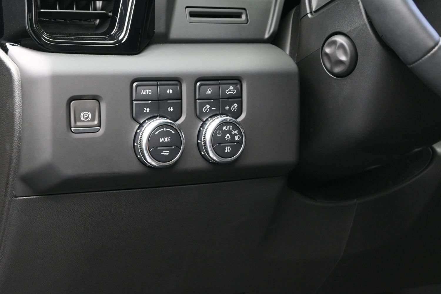 Used 2024 GMC Sierra 1500 AT4 w/ AT4 Preferred Package AWD/4WD image 23