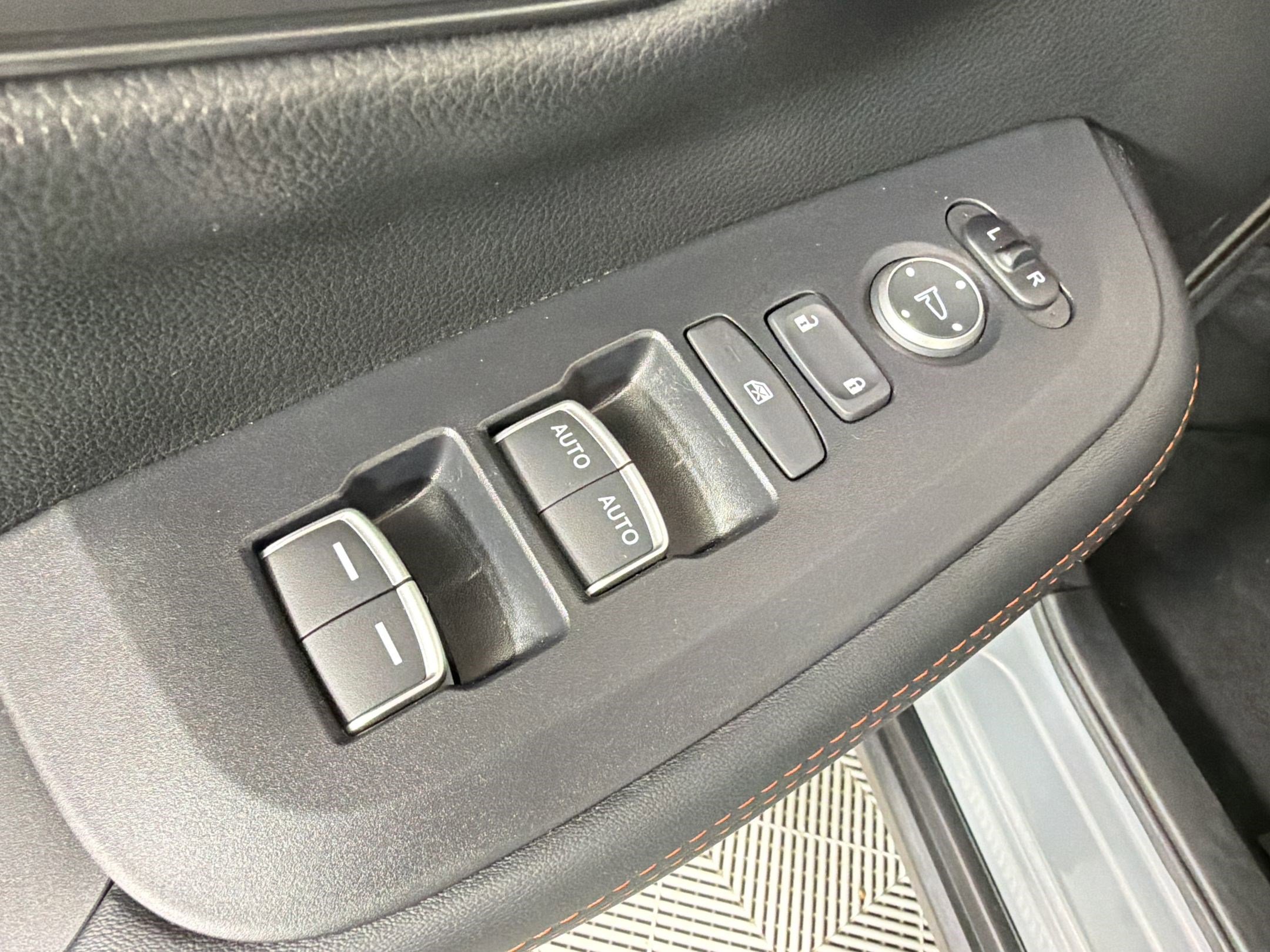 Certified 2025 Honda HR-V Sport image 21