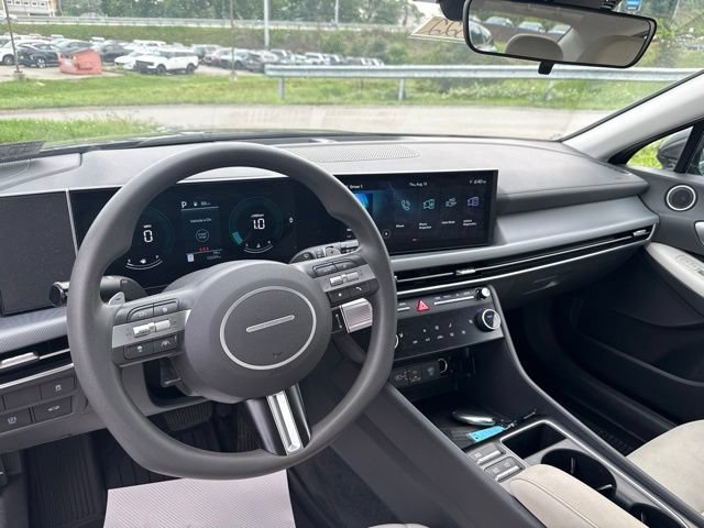 Certified 2025 Hyundai Sonata SEL FWD image 3