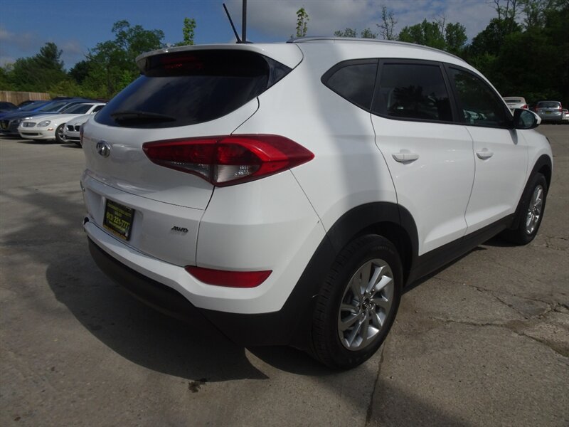 Used 2016 Hyundai Tucson SE w/ Option Group 02 AWD/4WD image 6