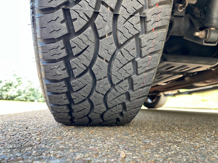 Used 2019 Nissan Titan SV image 48