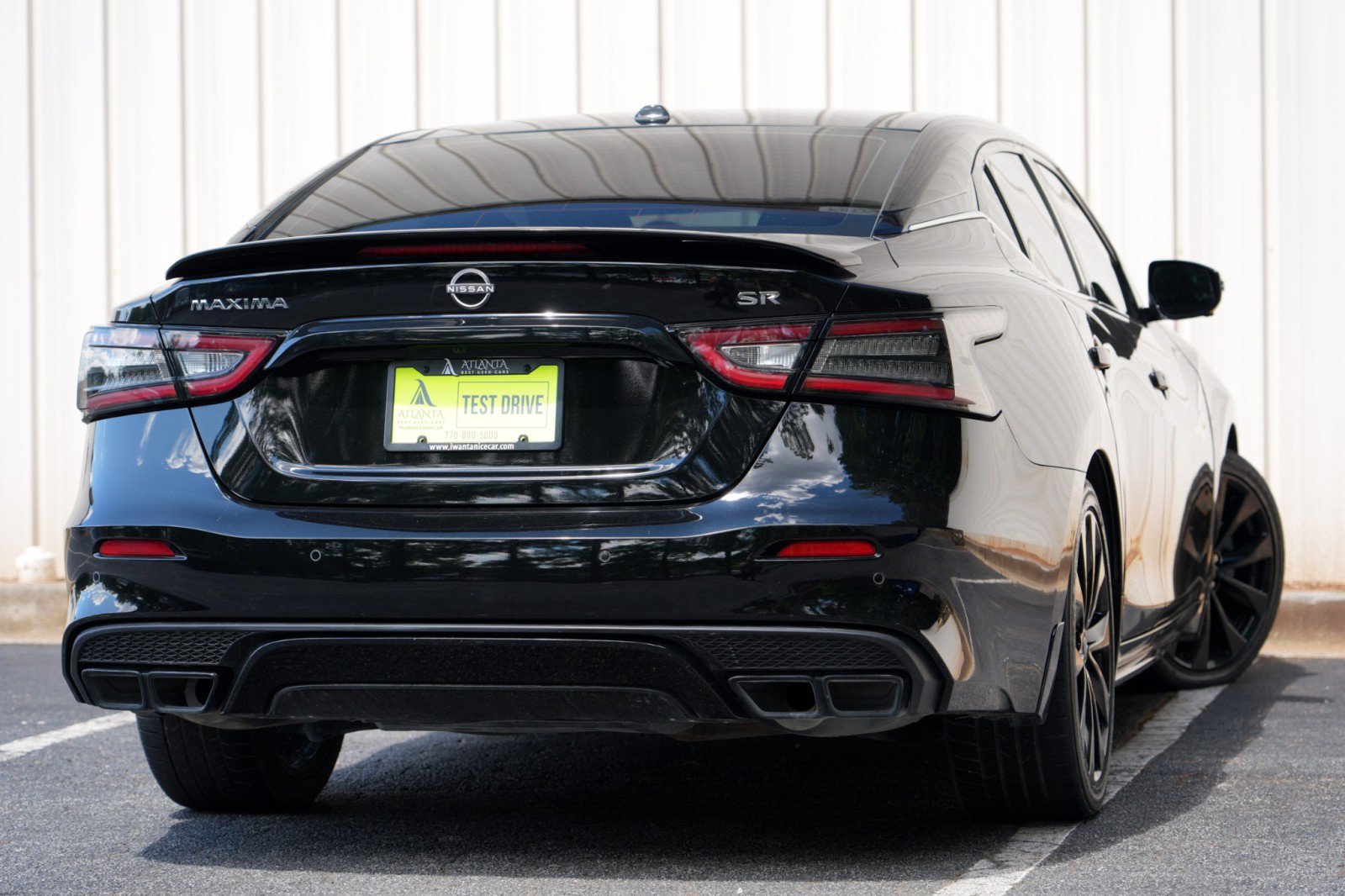 Used 2023 Nissan Maxima SR w/ Sport Mat Group FWD image 4
