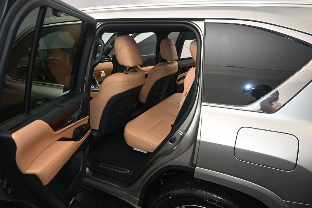 New 2026 Lexus LX 700h Luxury AWD/4WD image 12