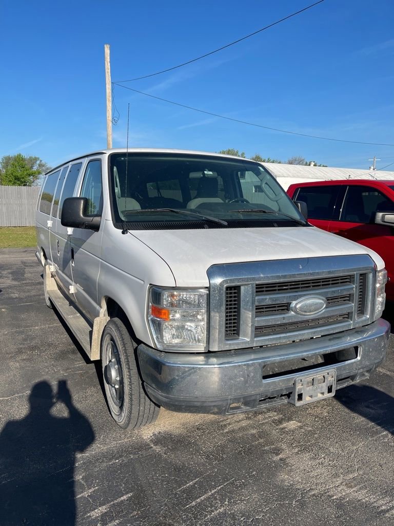 Used 2014 Ford E-350 and Econoline 350 XLT