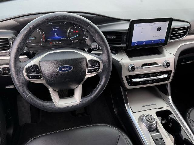 Certified 2022 Ford Explorer XLT w/ Equipment Group 202A image 13