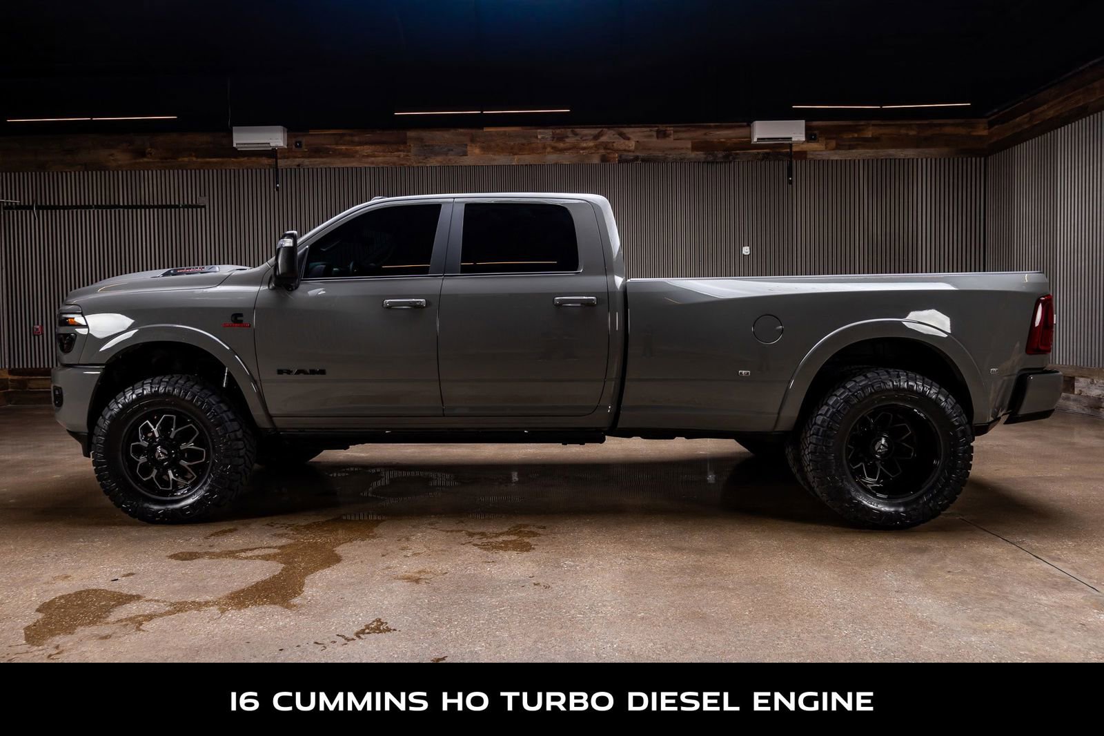 Used 2025 RAM 3500 Limited AWD/4WD image 6