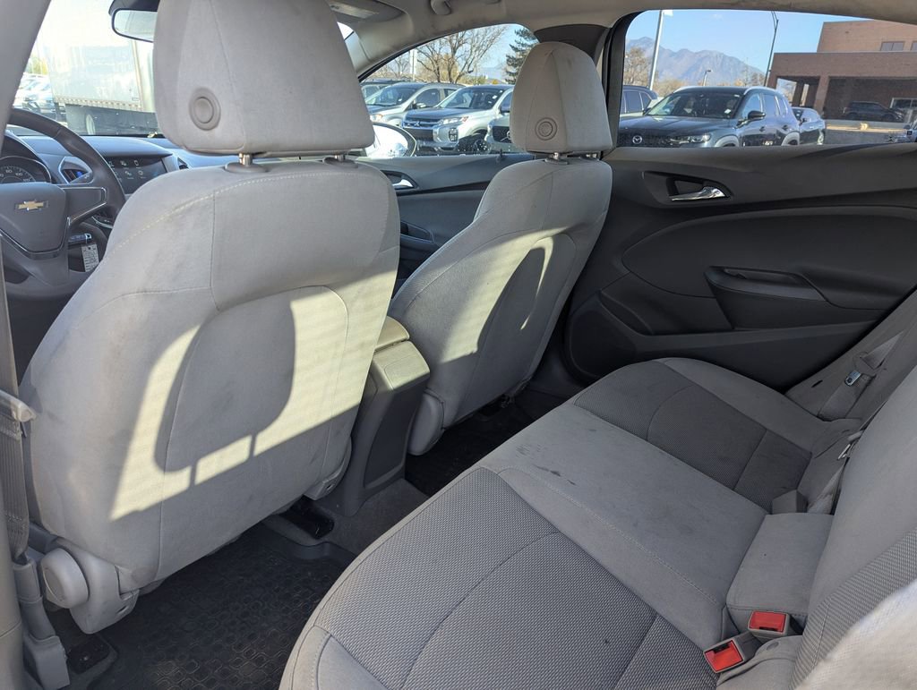 Used 2018 Chevrolet Cruze LS FWD image 26