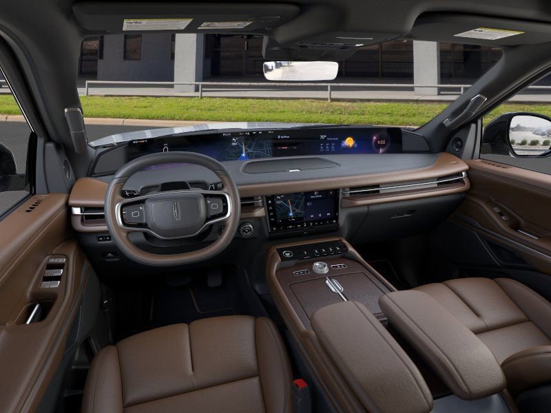 New 2026 Lincoln Navigator Reserve AWD/4WD image 9