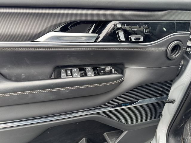 Certified 2025 Jeep Grand Wagoneer Series II Obsidian w/ Quick Order Packagew 28T AWD/4WD image 22