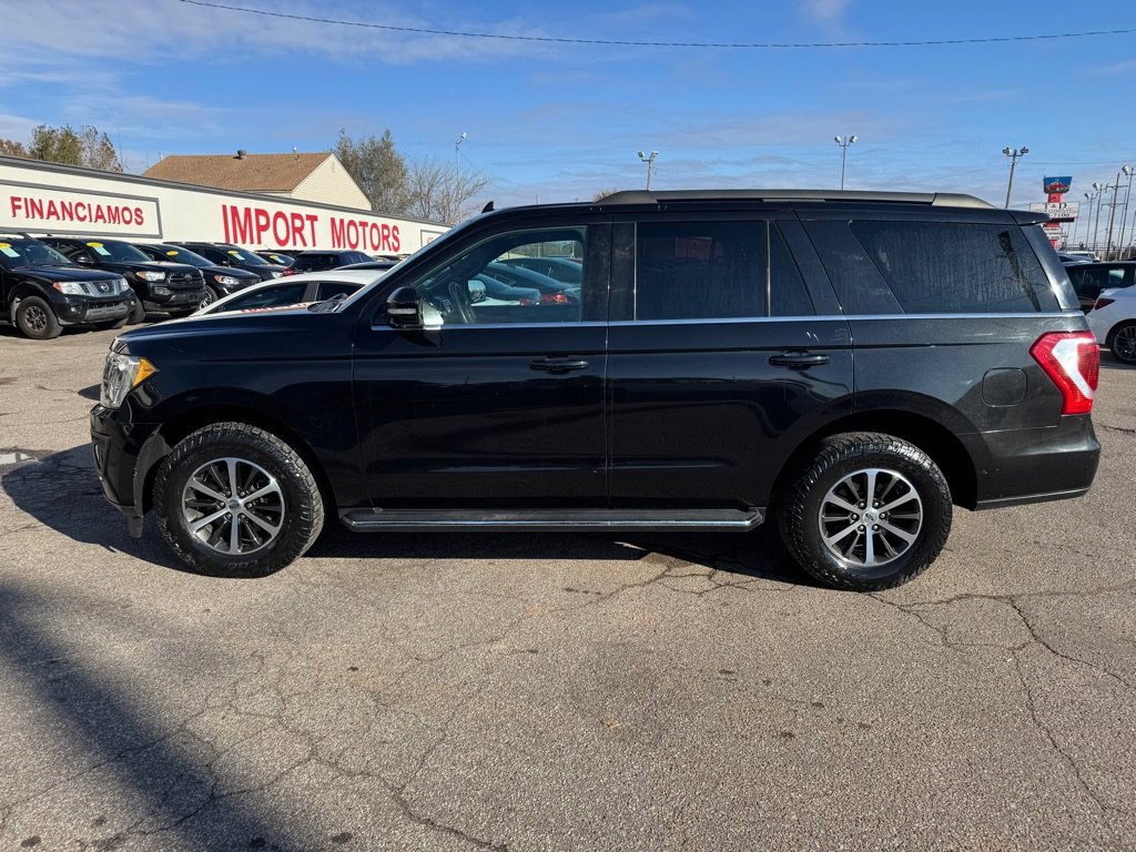 Used 2019 Ford Expedition XLT w/ Equipment Group 202A image 5