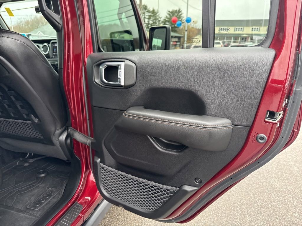 Used 2021 Jeep Wrangler Unlimited Rubicon w/ Trailer Tow Package image 28