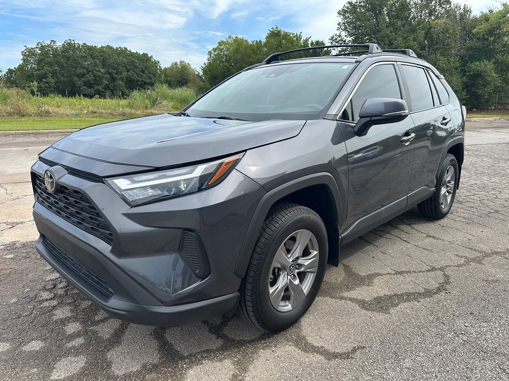 Used 2024 Toyota RAV4 XLE w/ Convenience Package FWD video 1