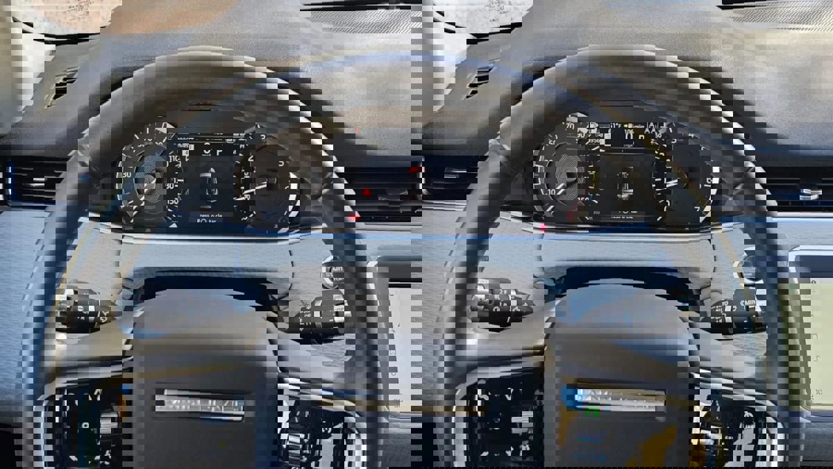 Used 2021 Land Rover Range Rover Evoque S image 31