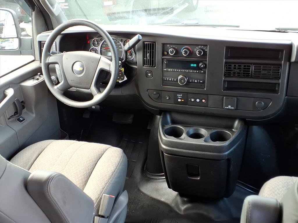 Used 2020 Chevrolet Express 2500 Extended w/ Enhanced Convenience Package RWD image 9