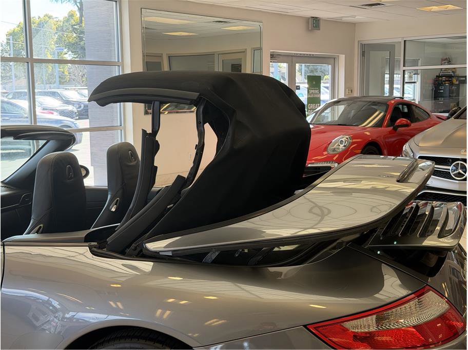 Used 2005 Porsche 911 Carrera S RWD image 25