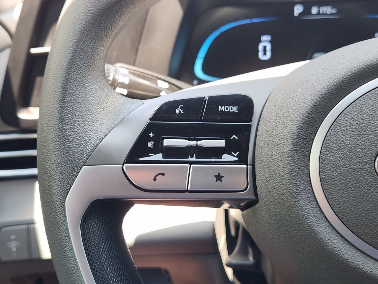 Certified 2025 Hyundai Elantra SE FWD image 26