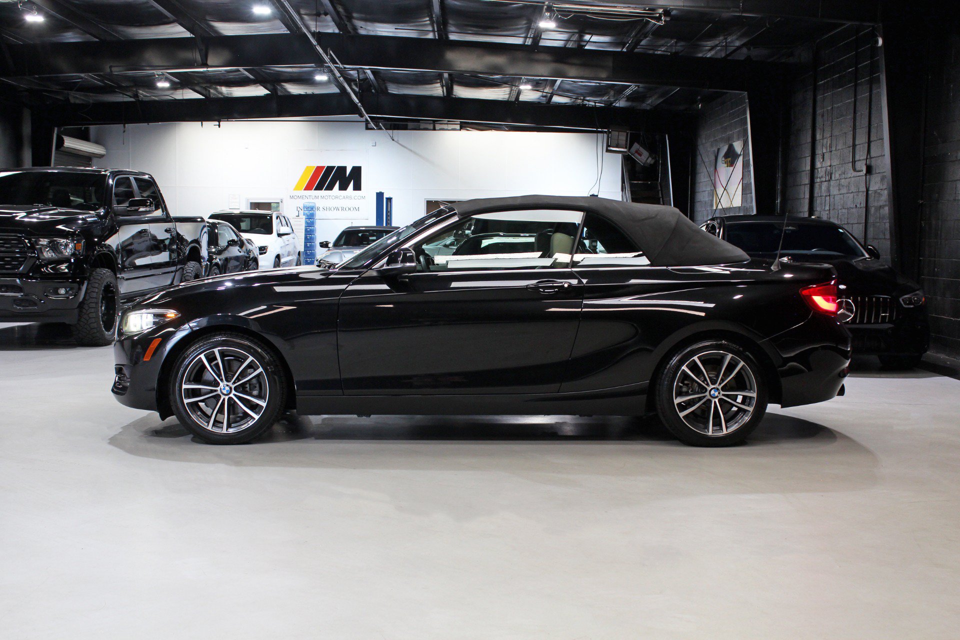 Used 2018 BMW 230i Convertible RWD image 4