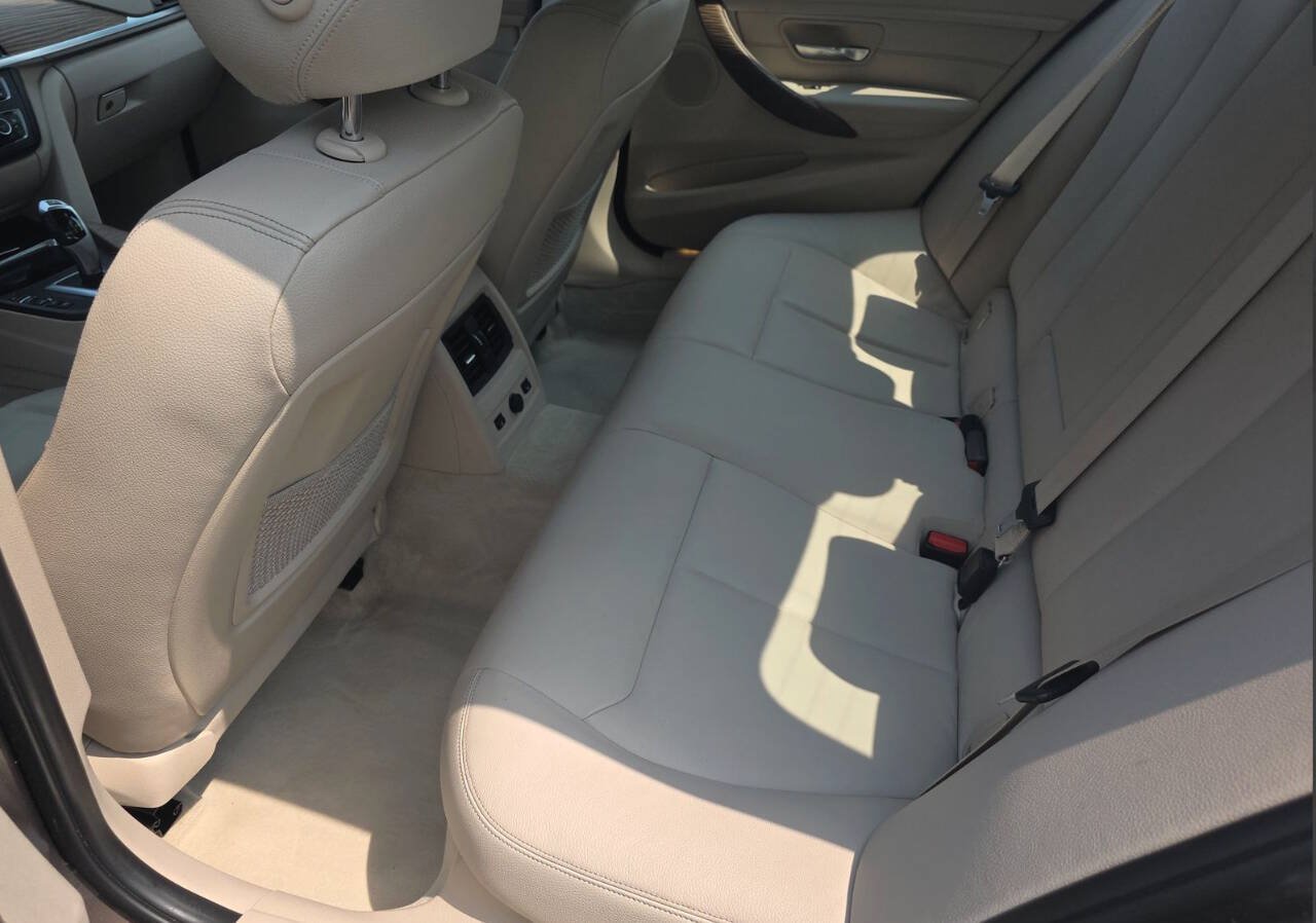 Used 2013 BMW 335i xDrive Sedan AWD/4WD image 5