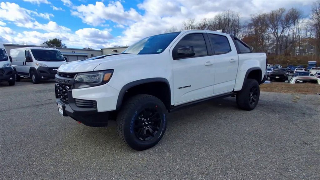 Used 2022 Chevrolet Colorado ZR2 w/ ZR2 Dusk Special Edition image 4