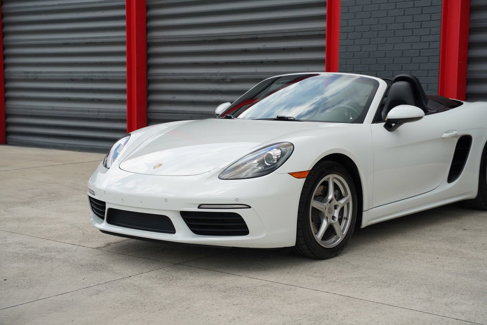 Used 2019 Porsche 718 Boxster RWD image 4