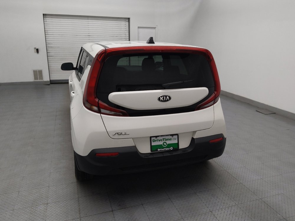 Used 2020 Kia Soul LX image 6