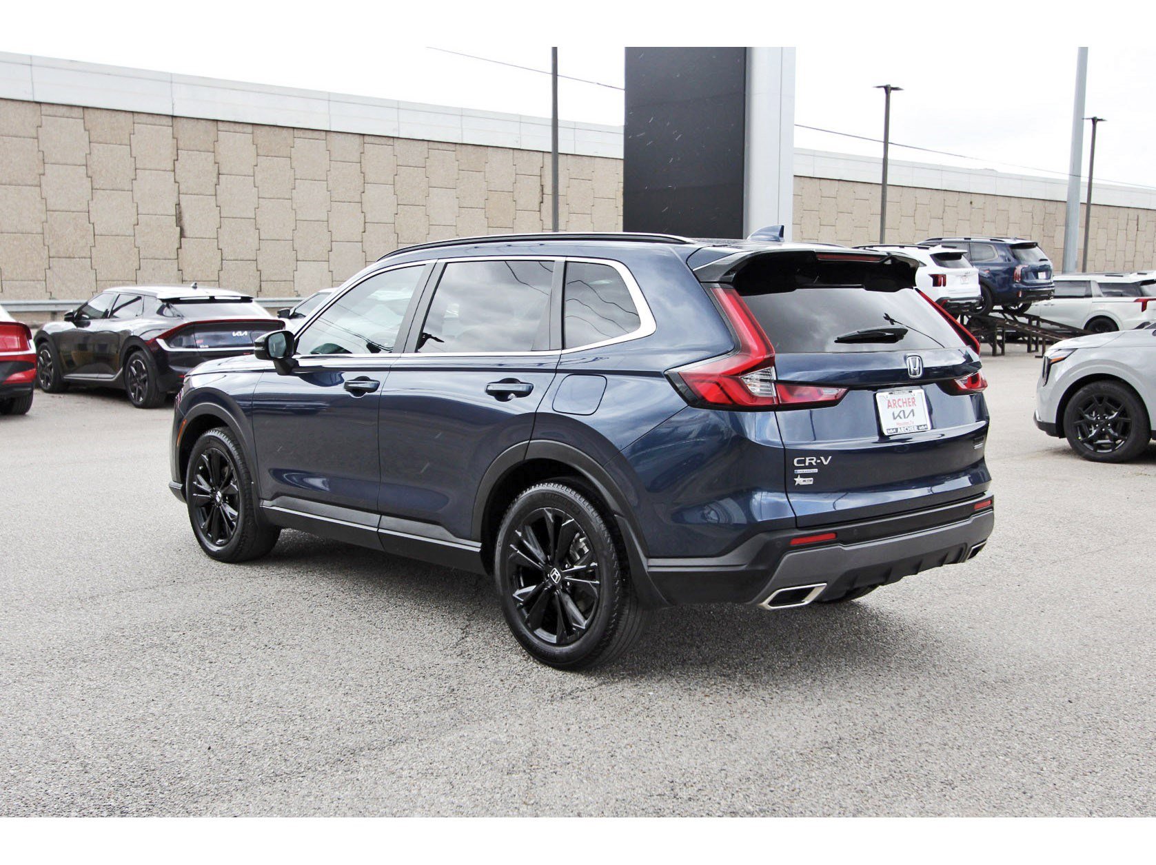 Used 2024 Honda CR-V Sport Touring image 5