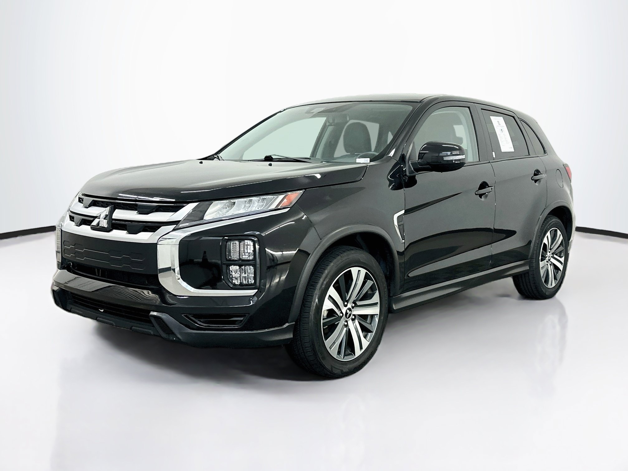Used 2024 Mitsubishi Outlander Sport AWD image 3