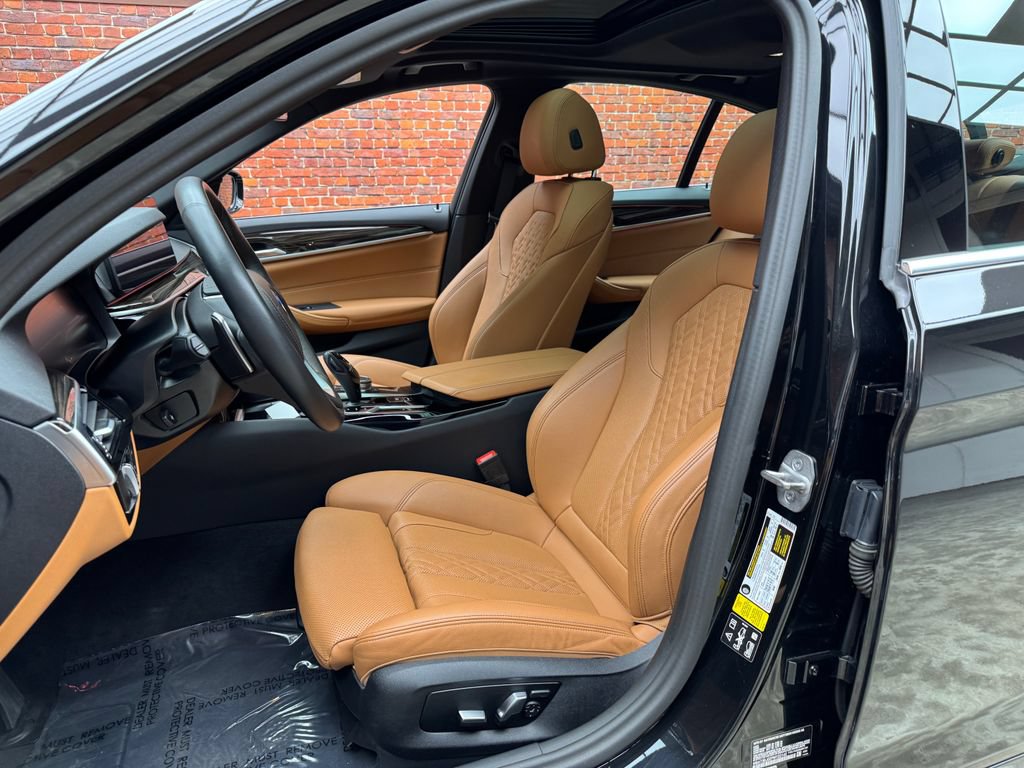 Used 2023 BMW 540i xDrive AWD/4WD image 23