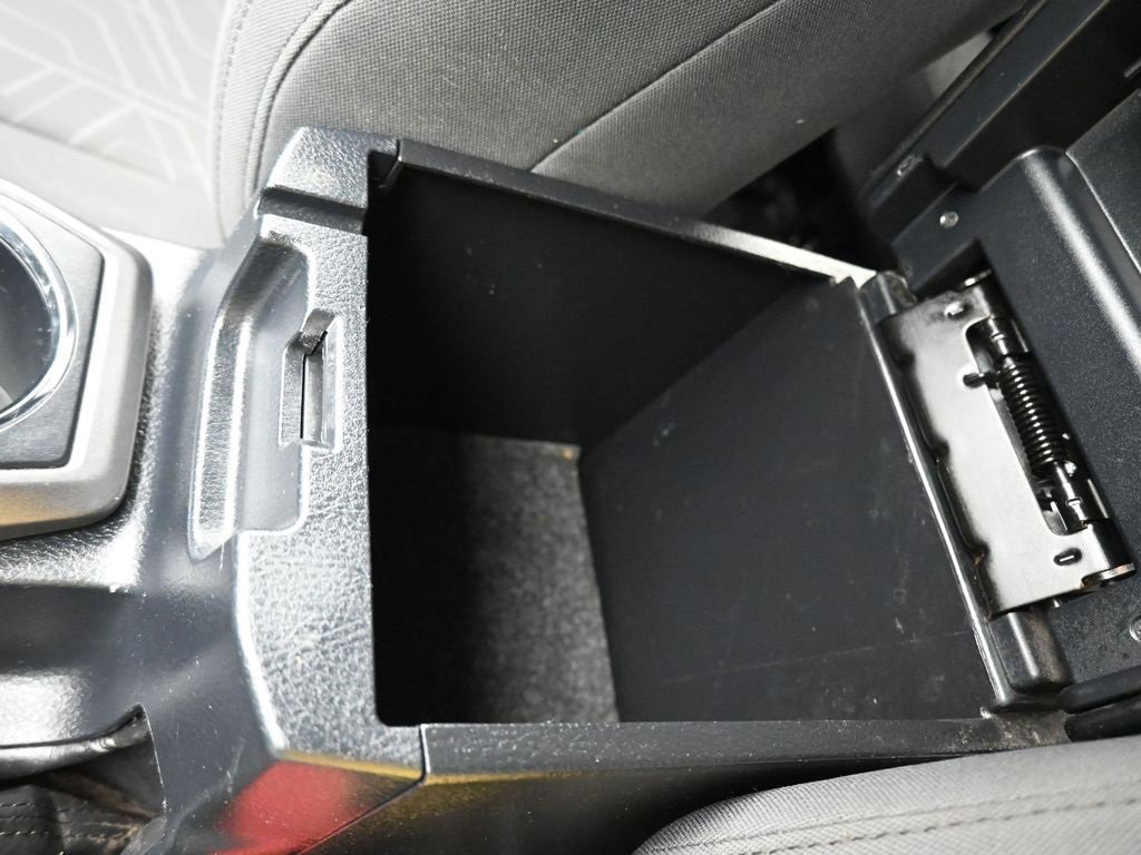 Used 2017 Toyota Tacoma TRD Sport image 22