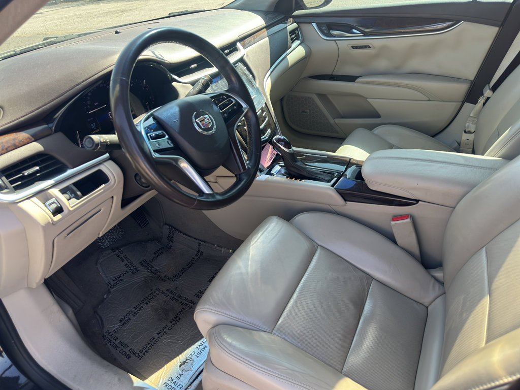 Used 2015 Cadillac XTS Luxury FWD image 2