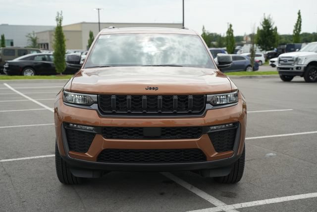 New 2026 Jeep Grand Cherokee L Limited w/ Limited Altitude Package AWD/4WD video 2