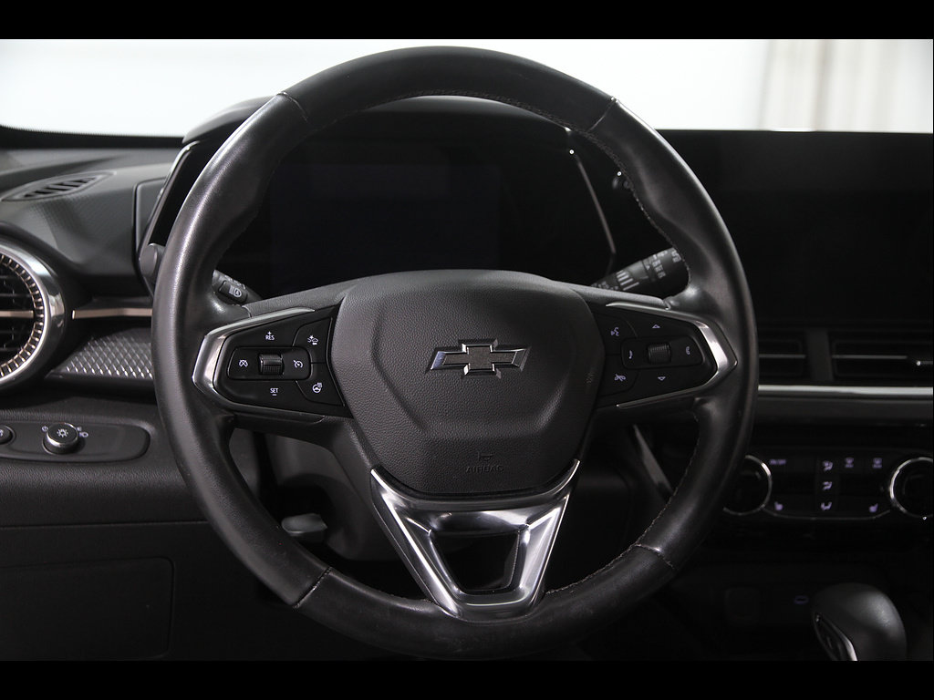 Certified 2024 Chevrolet Trax ACTIV w/ Driver Confidence Package FWD image 7