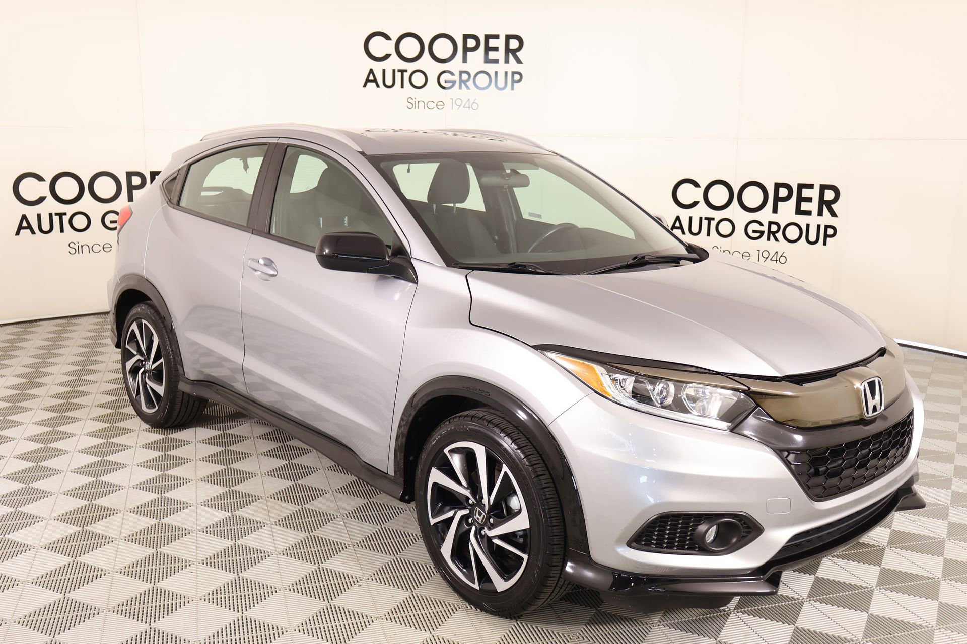 Used 2019 Honda HR-V Sport image 1
