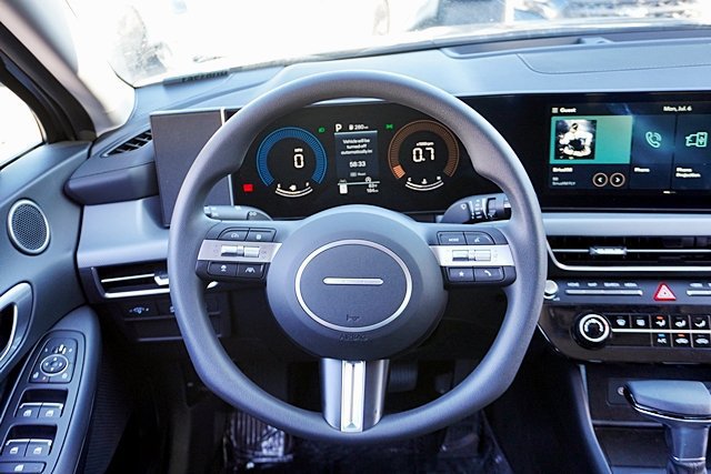 Used 2026 Hyundai Sonata SE FWD image 19